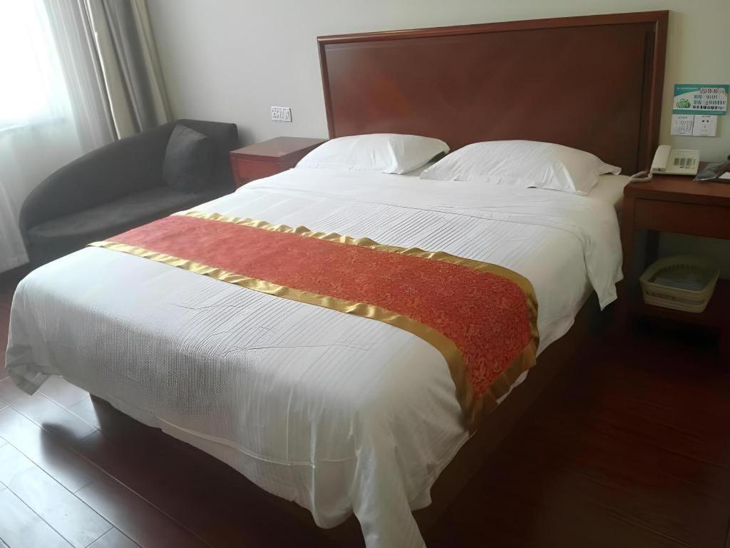 Greentree Inn Linyi Feixian Jianshe Road Express Hotel Экстерьер фото