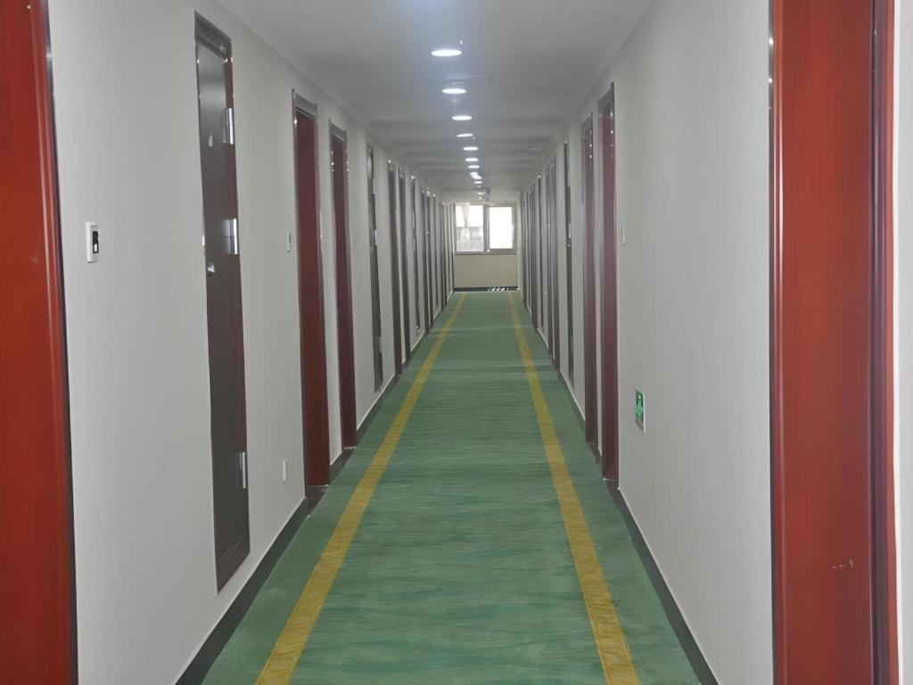 Greentree Inn Linyi Feixian Jianshe Road Express Hotel Экстерьер фото