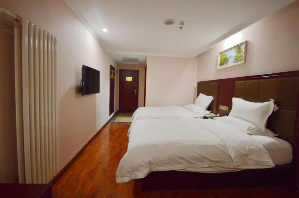 Greentree Inn Linyi Feixian Jianshe Road Express Hotel Экстерьер фото